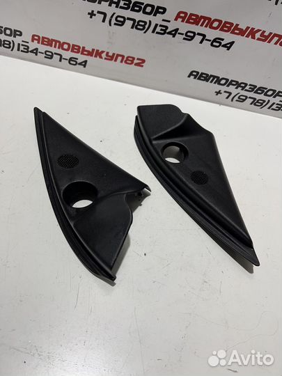 Уголок двери внутренний передний правый Peugeot