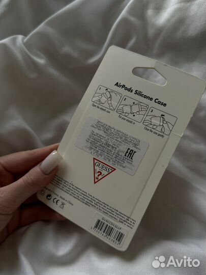 Чехол для airpods guess