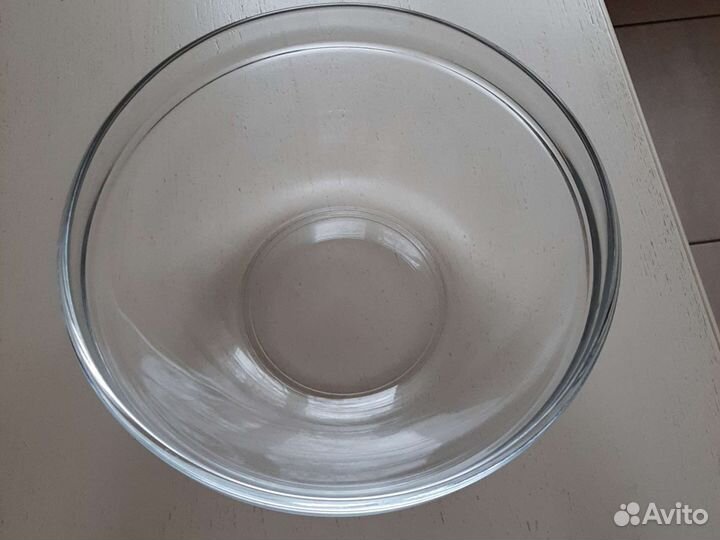 Тарелка и миска стеклянные