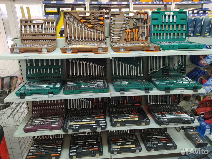 Набор инструментов Jonnesway 82 предмета