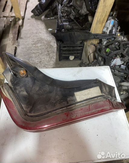 Фонарь левый Mercedes W140