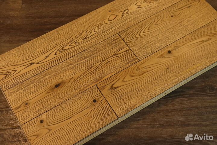 Кварцвиниловая плитка дуб