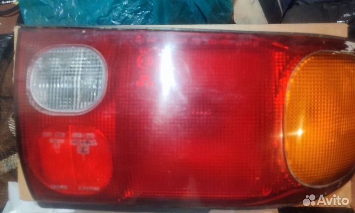 Задниq фонарь mitsubishi lancer 5