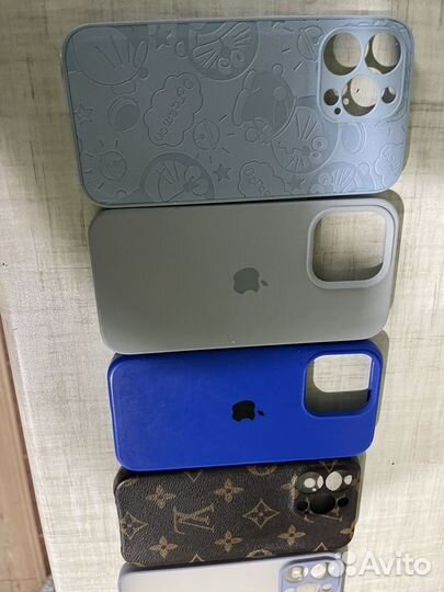 Чехлы на iPhone 13 pro