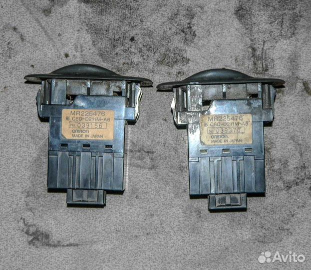 Кнопка стеклоподъемника Mitsubishi Galant 7