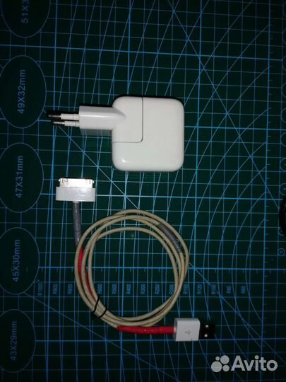 Зарядное устройство на iPad 2