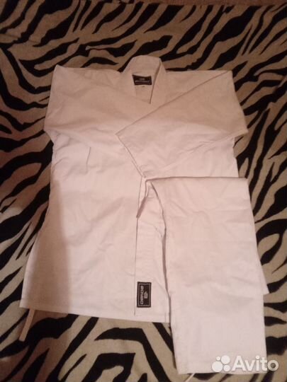 Костюм для единоборств