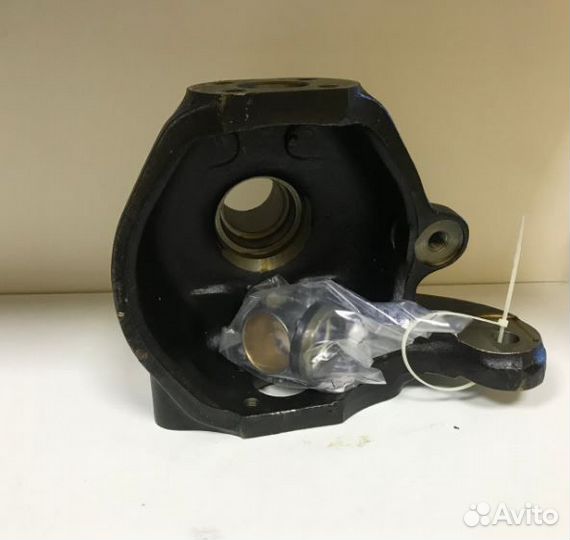 Поворотный кулак Case 580 590 SM SLE