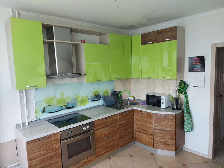 2-к. квартира, 65 м², 9/17 эт.