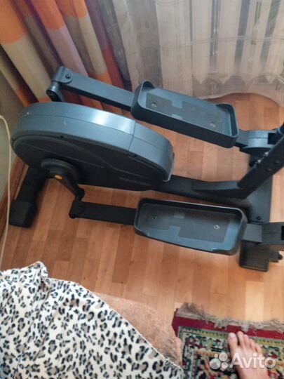 Эллиптический тренажер torneo