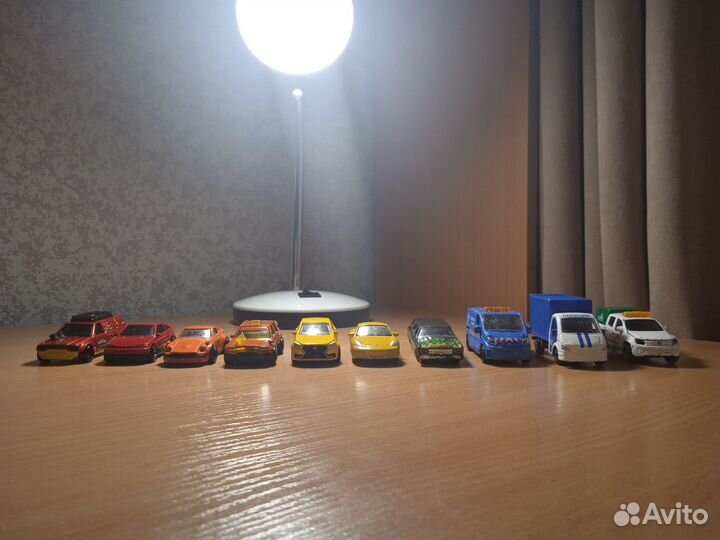 Машинки детские 1:64