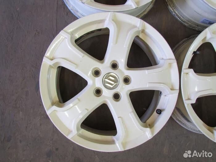 Диски Suzuki R17 Литые 5x114.3 J6.5 CH