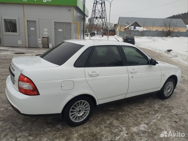 LADA Priora 1.6 МТ, 2011, 245 123 км
