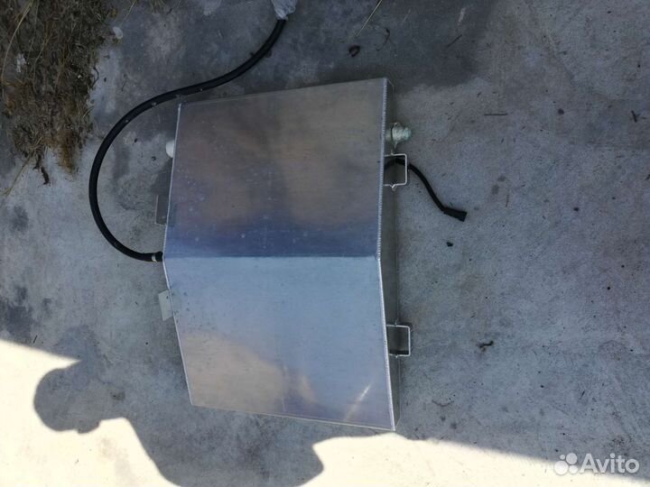 Топливный бак от лодки гиргис 35л