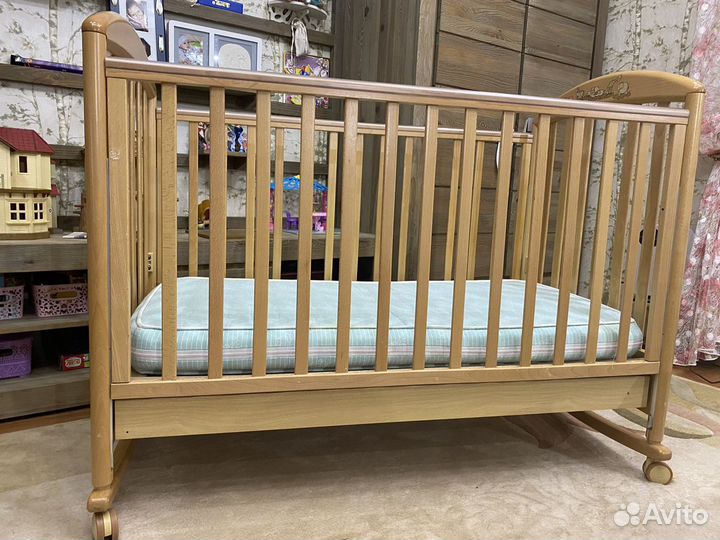 Детская кроватка