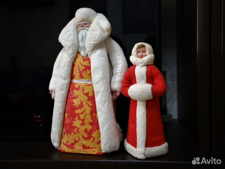 Старинные дед Мороз и Снегурочка