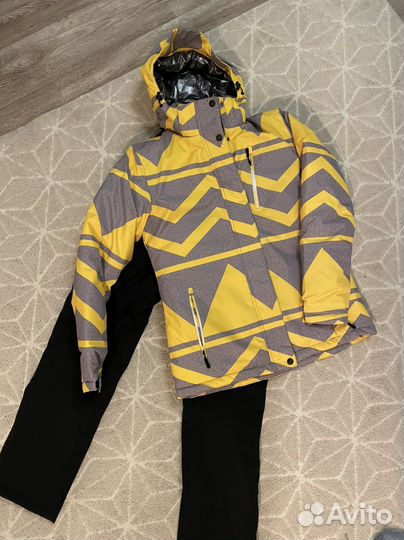 Горнолыжный костюм женский