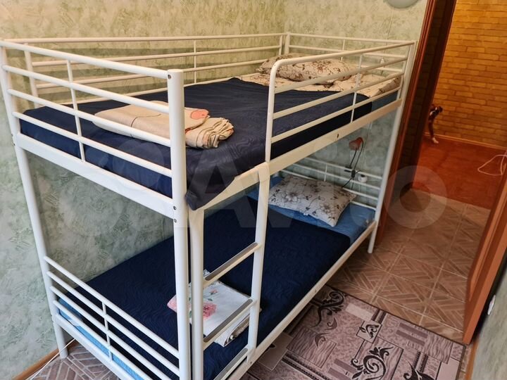 Комната 18 м² в 5-к., 1/2 эт.