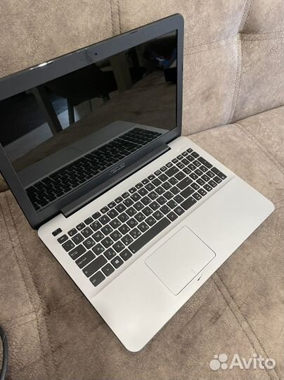 Ноутбук asus model/X555L
