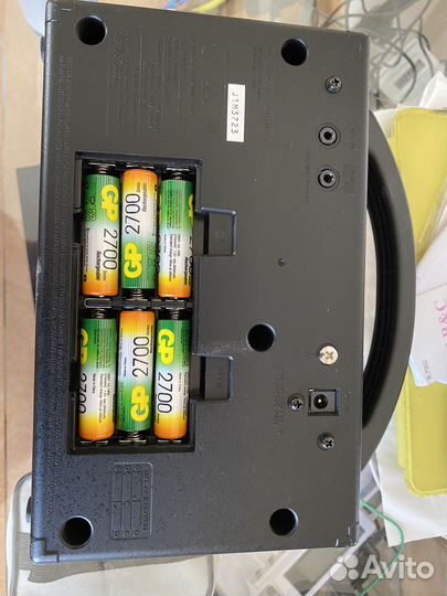 Комбоусилитель Boss Katana Mini акб в подарок