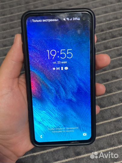 Samsung Galaxy S10, 6/128 ГБ