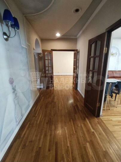 3-к. квартира, 126 м², 4/9 эт.