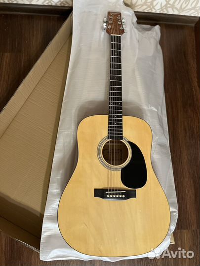 Акустическая гитара Martinez FAW-701