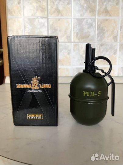 Зажигалка-пепельница в виде ручной гранаты