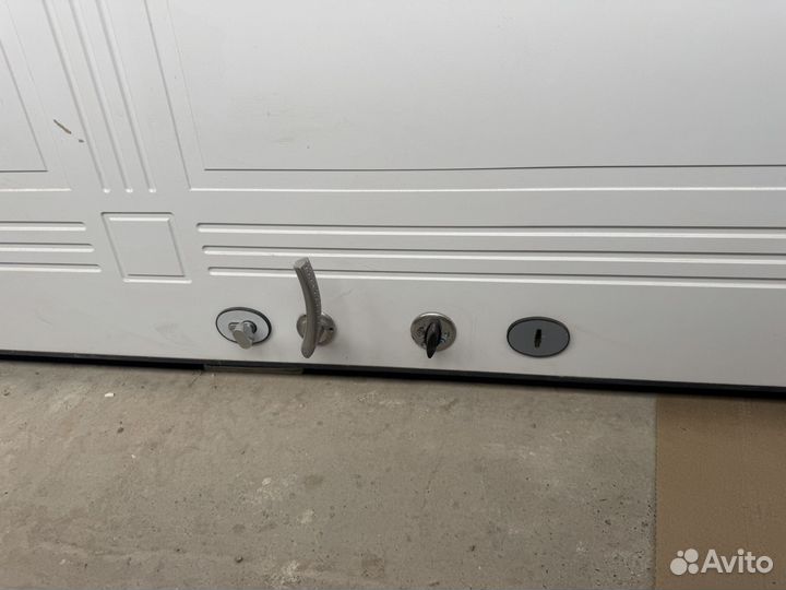 Входная дверь от застройщика