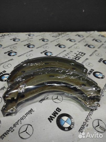 Тормозные колодки ручника заднее Bmw 3-Series E34