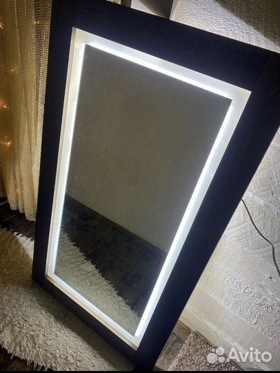 Зеркало с подсветкой
