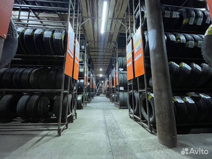 Yokohama BluEarth RV-02 225/60 R18 100V