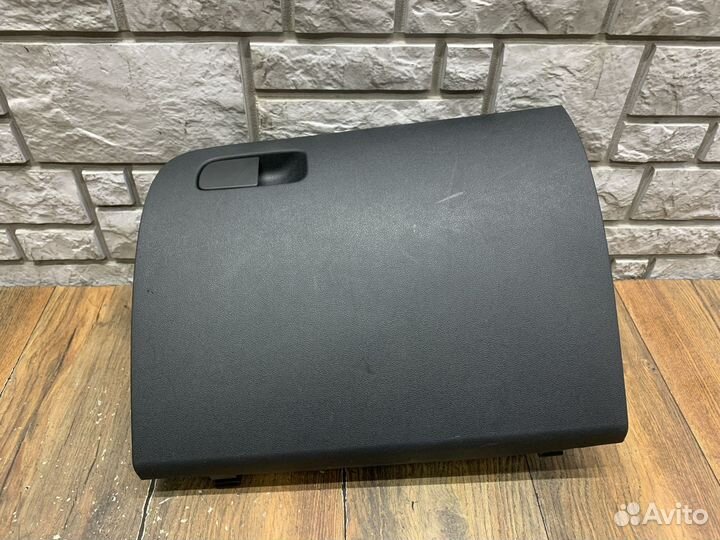 Skoda Octavia A7 Бардачок