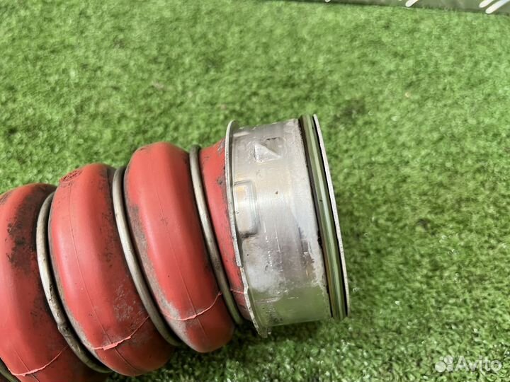 Патрубок интеркуллера бмв х5 е70 х6 е71