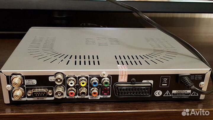 Спутниковый ресивер Golden Interstar 805