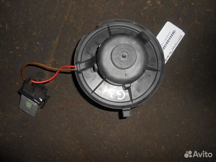 Моторчик печки Volkswagen Golf