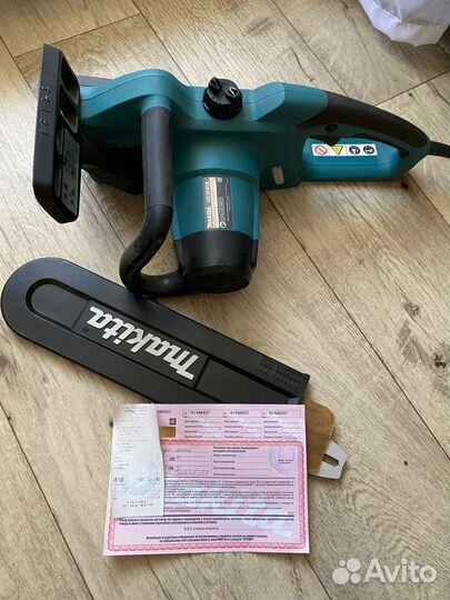 Пила цепная электрическая Makita UC3541A