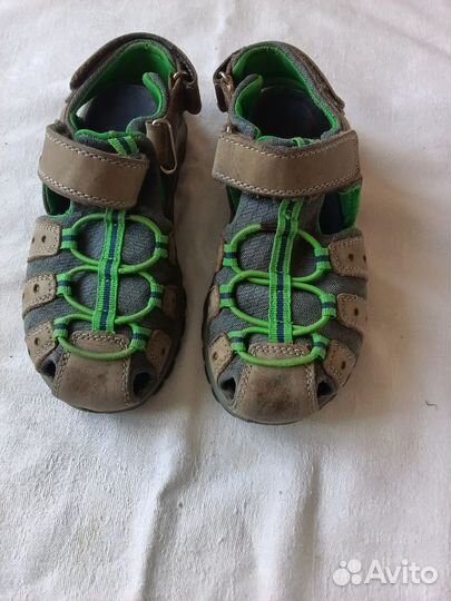 Сандалии на мальчика 33 р