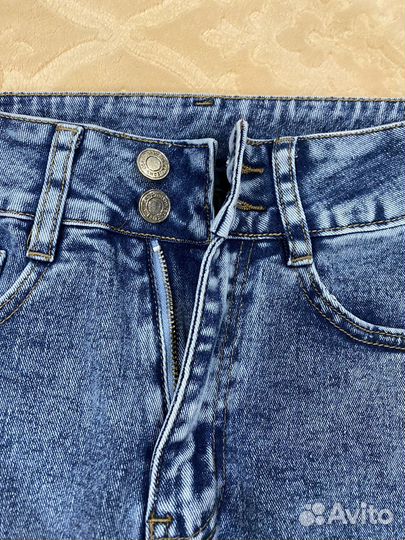 Джинсы новые