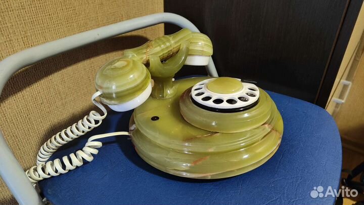 Домашний телефон из оникса