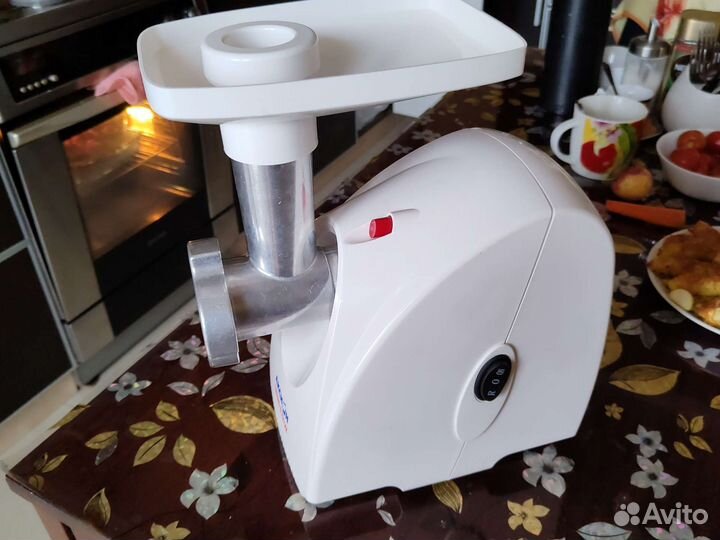 Мясорубка электрическая