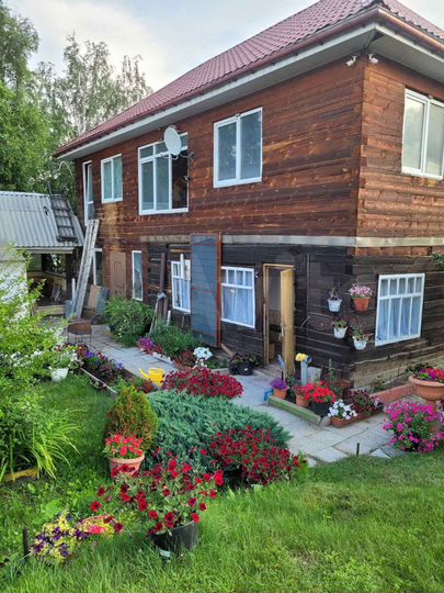 Дом 180 м² на участке 10 сот.