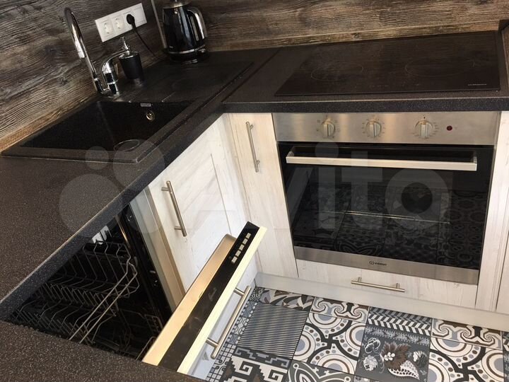 3-к. квартира, 74 м², 7/17 эт.