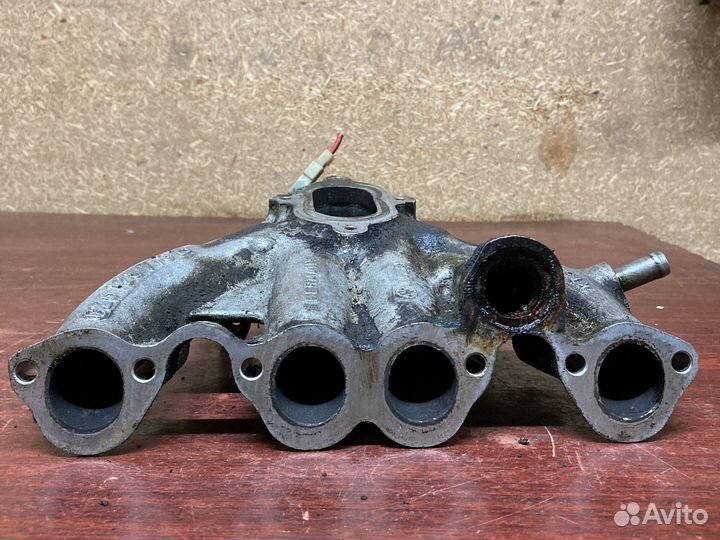 Впускной коллектор ауди 100 с3