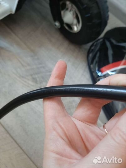 Кабель с индукционной варочной панели