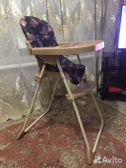 Стульчик для кормления