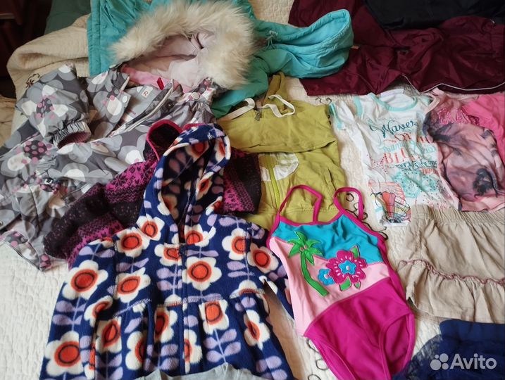 Пакет одежды для девочки на размер 98
