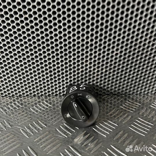 Блок управления светом Volkswagen Passat