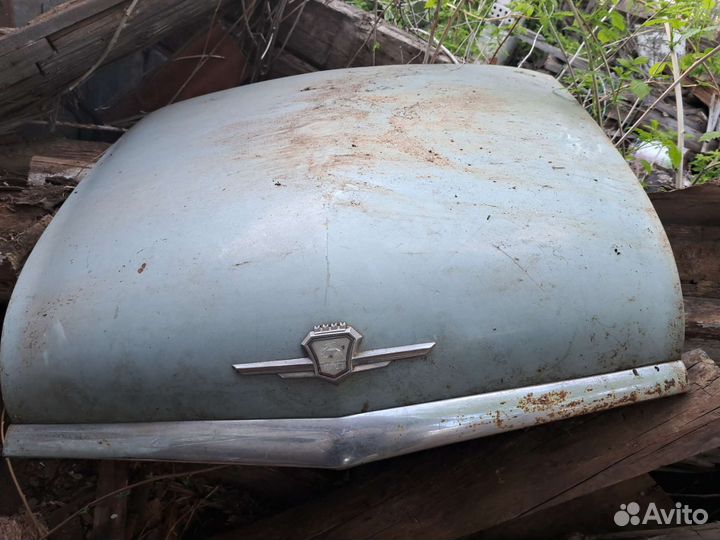 Капот на 21 волгу