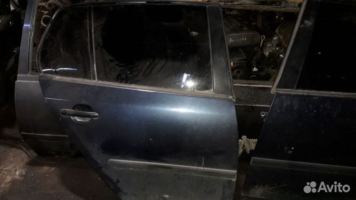 Дверь задняя правая VW Golf V 2008 год